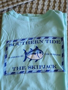 Southern Tide Mint Green Tee with Navy Skipjack Graphic